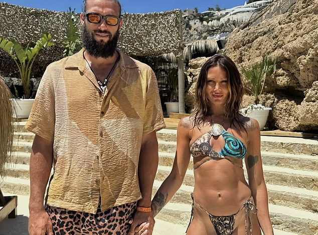 Andy Carroll’s Girlfriend: Who Is She?