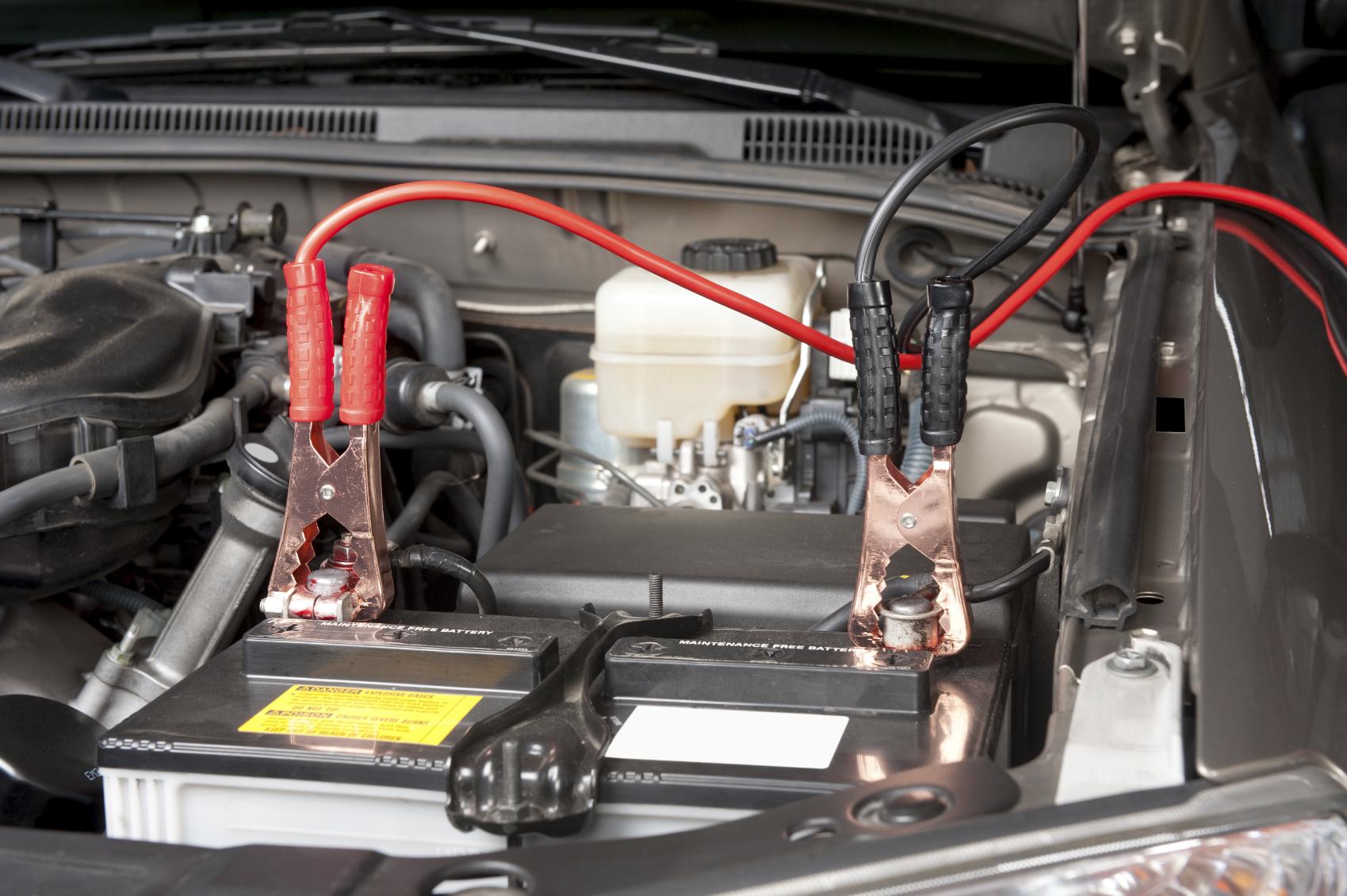 How to Jump Start an Automatic Car Battery