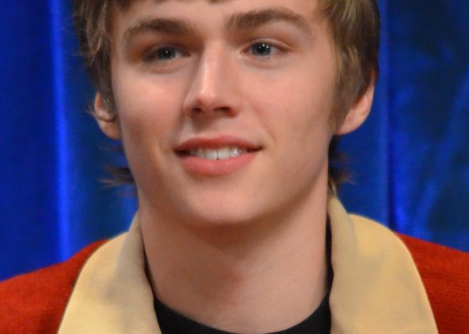 Miles Heizer