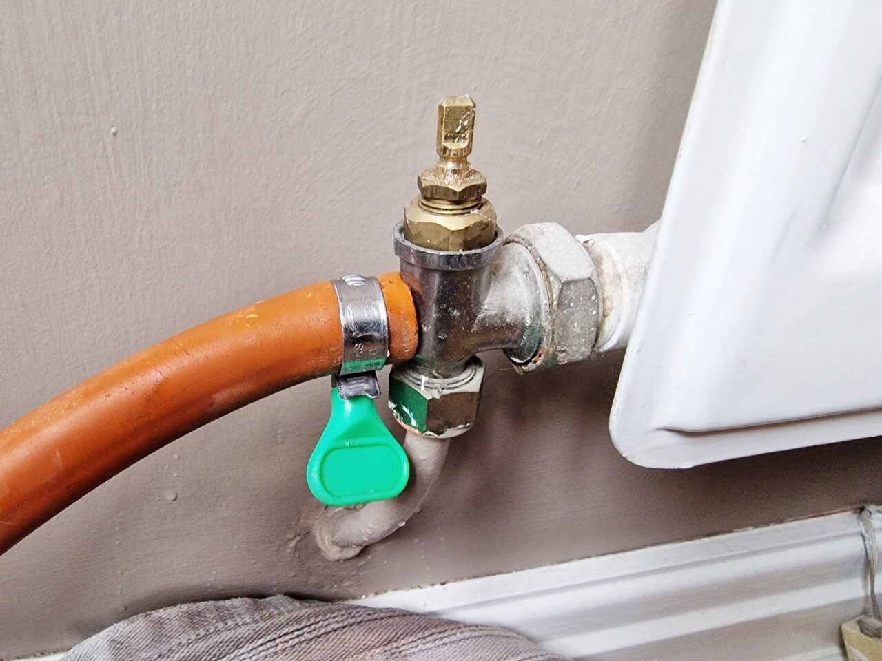 How to Flush Your Central Heating System: A DIY Guide